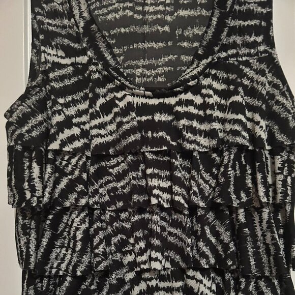 Women's Black/White Ruffle Tiered Blouse in Size Medium by ny collection. - Picture 3 of 5